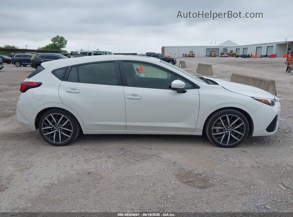 JF1GUAFC4R8310599 2024 SUBARU IMPREZA White Սալոնի հետևի տեսք