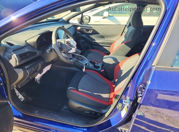 JF1GUHJC6T8225786 2026 SUBARU IMPREZA Blue Vista interior delantera