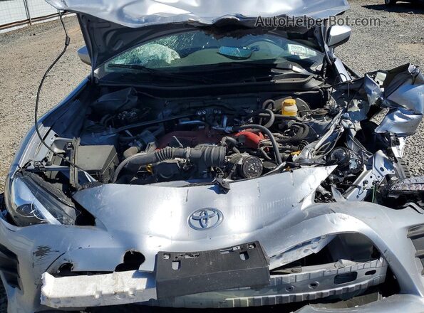JF1ZNAA14H9702406 2017 TOYOTA 86 Серебряный Вид задней части салона