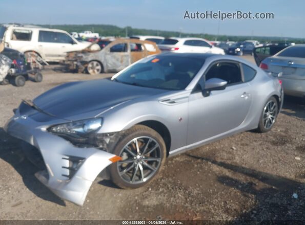 JF1ZNAE11K8701026 2019 TOYOTA 86 Silver Front left
