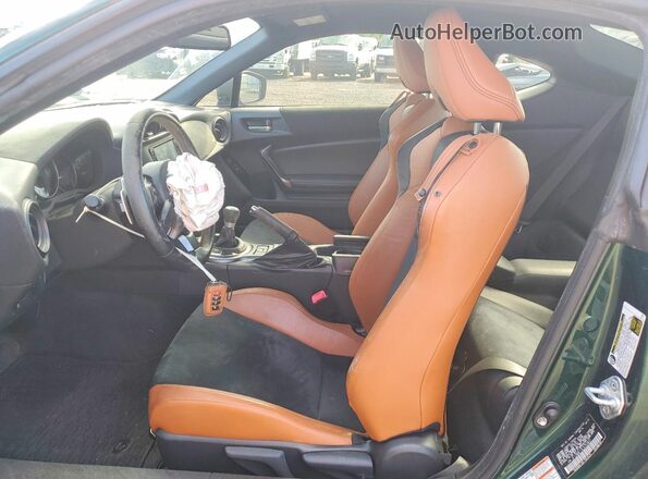 JF1ZNAE13L8750407 2020 TOYOTA 86 Green Front interior view