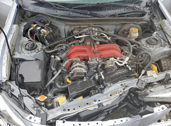 JF1ZNAE17J9701797 2018 TOYOTA 86 Серебряный Вид задней части салона