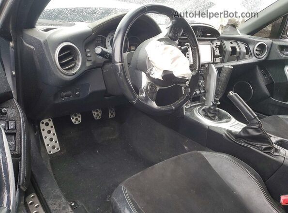 JF1ZNAE17J9701797 2018 TOYOTA 86 Серебряный Вид панели приборов
