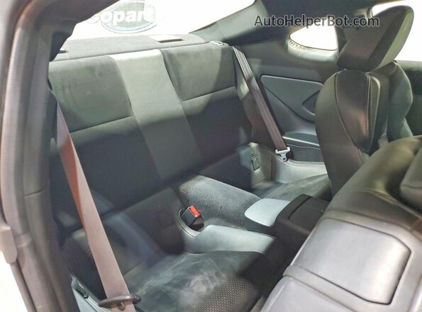 JF1ZNBE10R8760973 2024 TOYOTA GR86 White Widok tylnych siedzeń