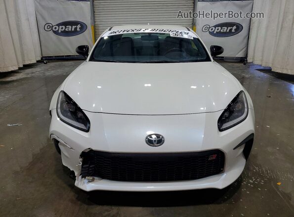 JF1ZNBE10R8760973 2024 TOYOTA GR86 White Widok z przodu