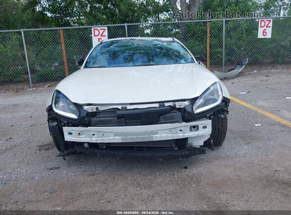 JF1ZNBE15R8760385 2024 TOYOTA GR86 White Вид задньої частини салону