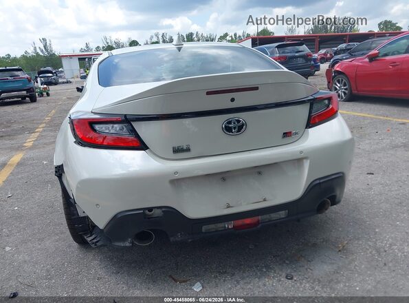 JF1ZNBE15R8760385 2024 TOYOTA GR86 White 