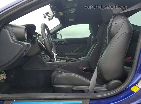JF1ZNBE18S8759785 2025 TOYOTA GR Blue Вид салону спереду