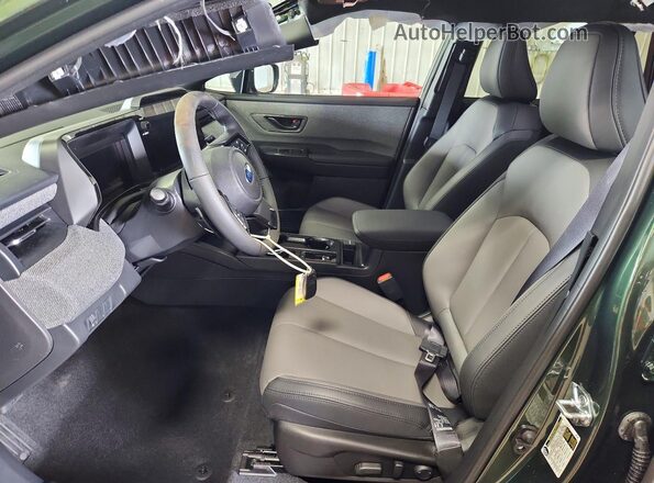 JF2BUPAD1TY527396 2026 SUBARU OUTBACK Green Front interior view