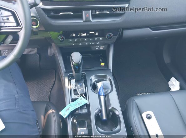 JF2BUPBD5TY453379 2026 SUBARU OUTBACK Зеленый Вид панели приборов