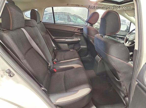 JF2GPABC1G8315944 2016 SUBARU CROSSTREK White Հետևի նստատեղերի տեսք
