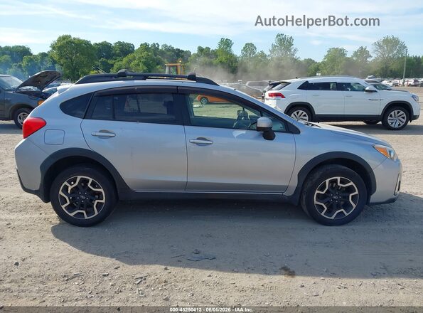 JF2GPABC2G8268312 2016 SUBARU CROSSTREK Silver უკანა სალონის ხედი