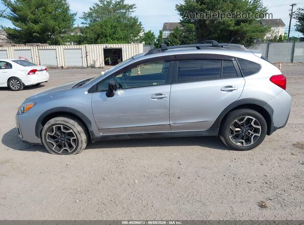 JF2GPABC2G8268312 2016 SUBARU CROSSTREK Silver სალონის 360-გრადუსიანი ხედი