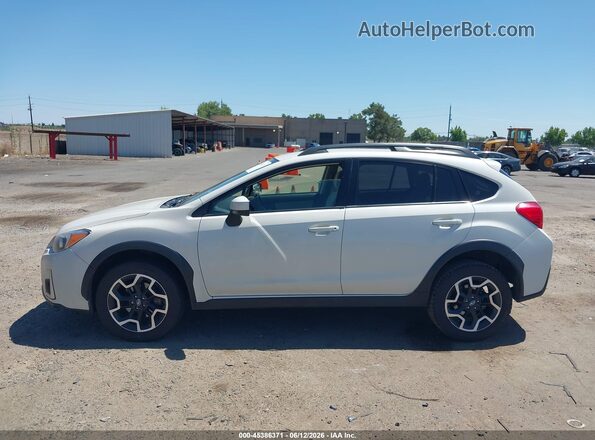 JF2GPABC2HG278524 2017 SUBARU CROSSTREK White 