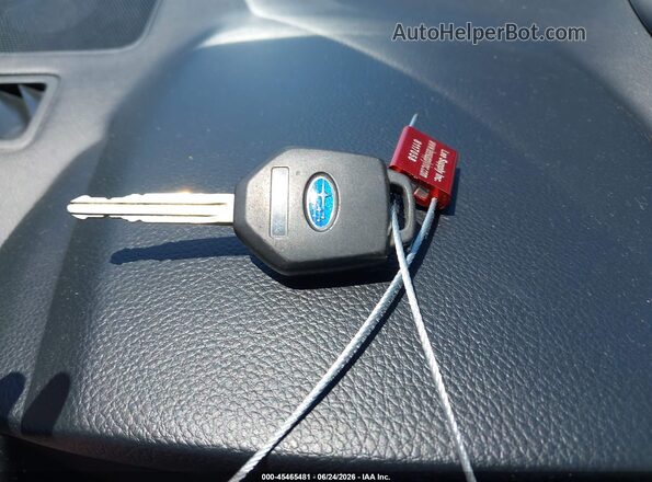 JF2GPABC2HH247610 2017 SUBARU CROSSTREK Синий Вид панели приборов