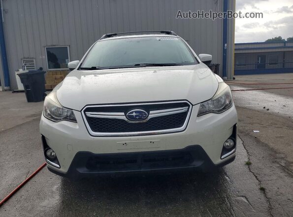 JF2GPABC3H8223073 2017 SUBARU CROSSTREK Белый Вид спереди
