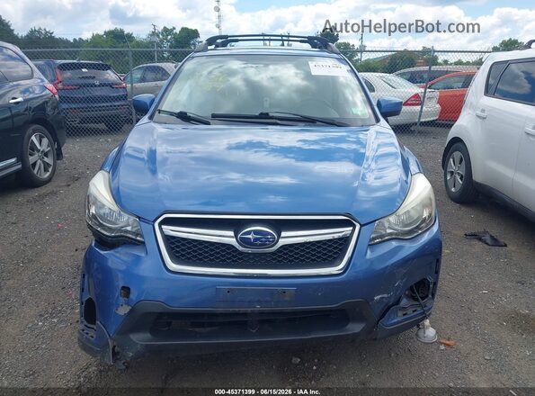 JF2GPABC3HH252458 2017 SUBARU CROSSTREK Blue Вид задньої частини салону
