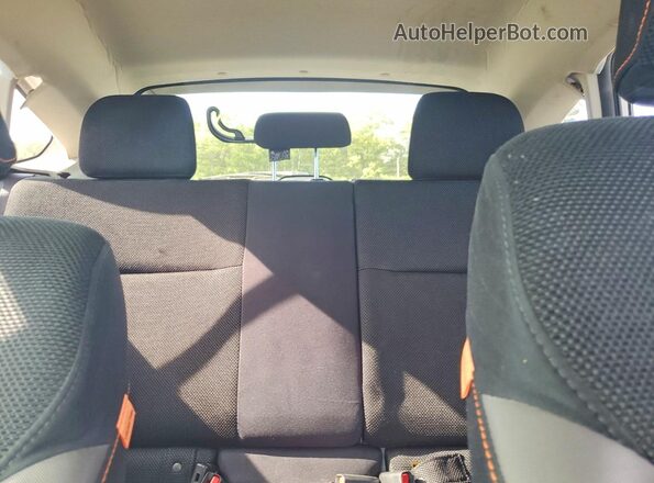 JF2GPABC4HH271679 2017 SUBARU CROSSTREK Silver Հետևի նստատեղերի տեսք