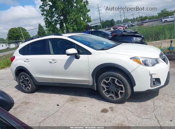 JF2GPABC5G8343097 2016 SUBARU CROSSTREK White Rear interior view