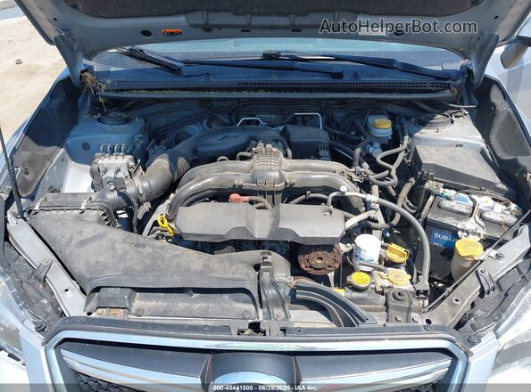 JF2GPABC9H9206188 2017 SUBARU CROSSTREK Silver Вид ззаду