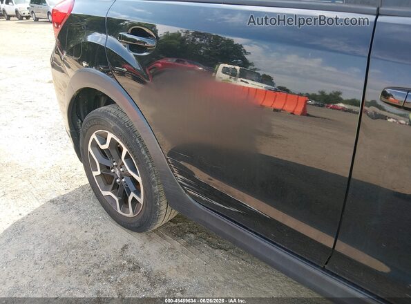 JF2GPABCXHH226990 2017 SUBARU CROSSTREK Черный Вид спереди