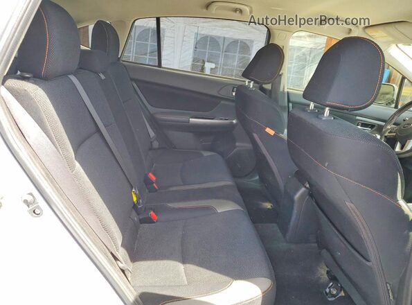 JF2GPABCXHH242588 2017 SUBARU CROSSTREK Серебряный Вид задних сидений