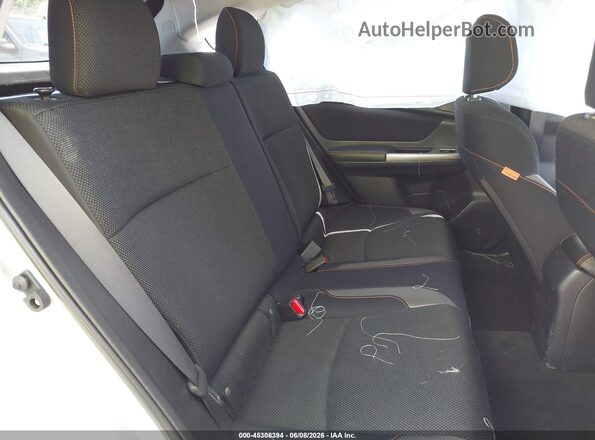 JF2GPADC0G8288734 2016 SUBARU CROSSTREK Silver 