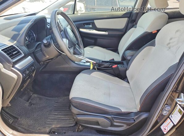 JF2GPADC0GH228436 2016 SUBARU CROSSTREK Black Widok wnętrza z przodu
