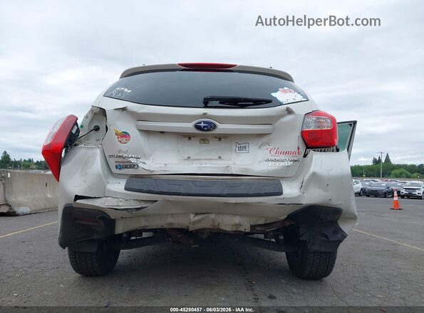 JF2GPADC7G8251115 2016 SUBARU CROSSTREK White Vista frontal