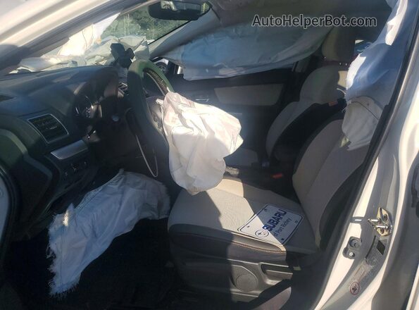 JF2GPADC7H8203079 2017 SUBARU CROSSTREK Белый Вид салона спереди