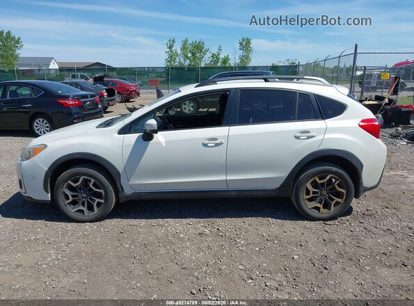 JF2GPADCXGH329287 2016 SUBARU CROSSTREK White 360 interior view