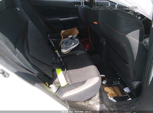 JF2GPADCXGH330472 2016 SUBARU CROSSTREK White Вид наклейки з VIN-кодом