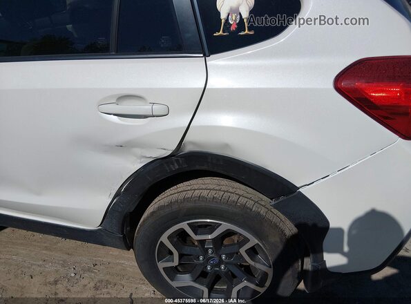 JF2GPAKC0G8225331 2016 SUBARU CROSSTREK White Front view