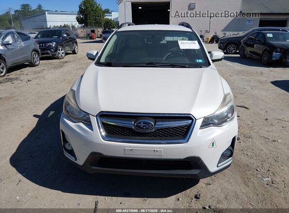 JF2GPAKC0G8225331 2016 SUBARU CROSSTREK White Instrument cluster view