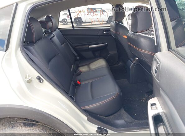 JF2GPAKC5HH261601 2017 SUBARU CROSSTREK Кремовый Вид наклейки с VIN-кодом
