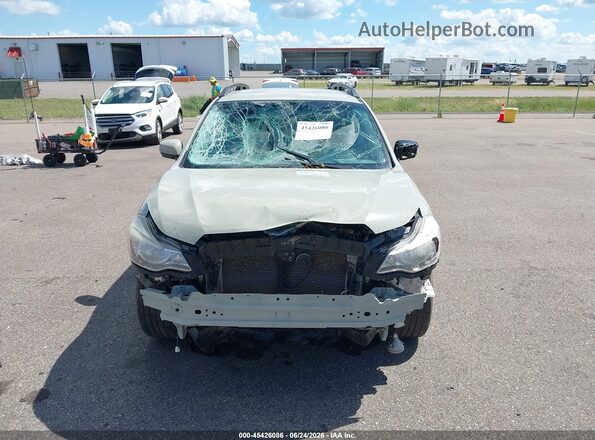 JF2GPAKC5HH261601 2017 SUBARU CROSSTREK Кремовый Вид задней части салона