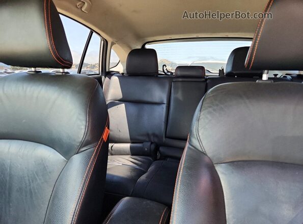 JF2GPAKC6G8237760 2016 SUBARU CROSSTREK Silver Vista de los asientos traseros