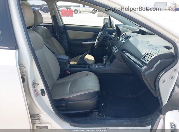 JF2GPAKCXG8224560 2016 SUBARU CROSSTREK White Սալոնի դիմացի տեսք