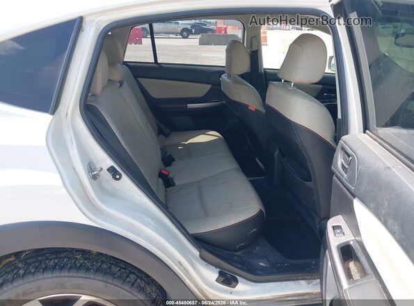 JF2GPAKCXG8224560 2016 SUBARU CROSSTREK White VIN կոդի պիտակի տեսք
