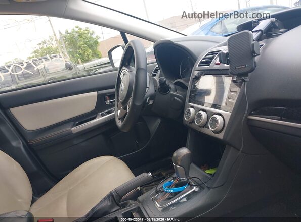 JF2GPALC0H8214765 2017 SUBARU CROSSTREK Черный Вид салона спереди