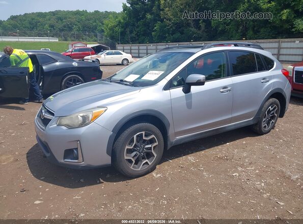 JF2GPALC5H8258339 2017 SUBARU CROSSTREK Silver Передня ліва чверть