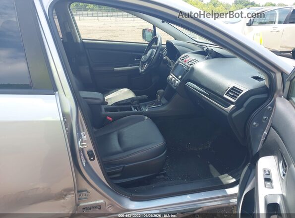 JF2GPALC5H8258339 2017 SUBARU CROSSTREK Silver Вид салону спереду