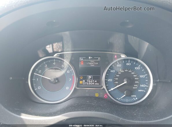 JF2GPALC5H8258339 2017 SUBARU CROSSTREK Silver Вид задніх сидінь