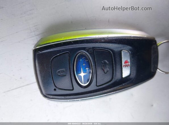 JF2GPALC7G8237524 2016 SUBARU CROSSTREK Серый Вид панели приборов