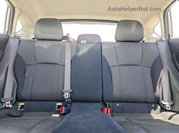 JF2GTAAC9K8240321 2019 SUBARU CROSSTREK White Rear seats view