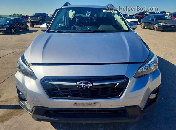JF2GTABC3J9263147 2018 SUBARU CROSSTREK Серебряный Вид спереди