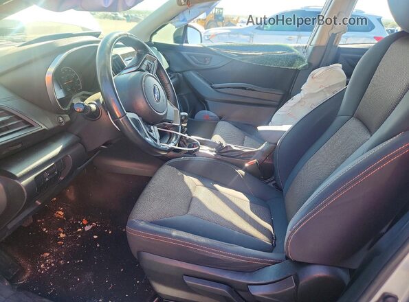 JF2GTABC3J9263147 2018 SUBARU CROSSTREK Серебряный Вид салона спереди