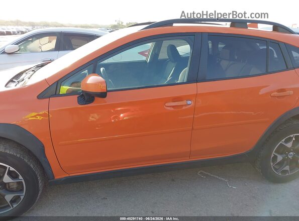 JF2GTABC3JH339763 2018 SUBARU CROSSTREK Оранжевый Панорамный вид салона 360°