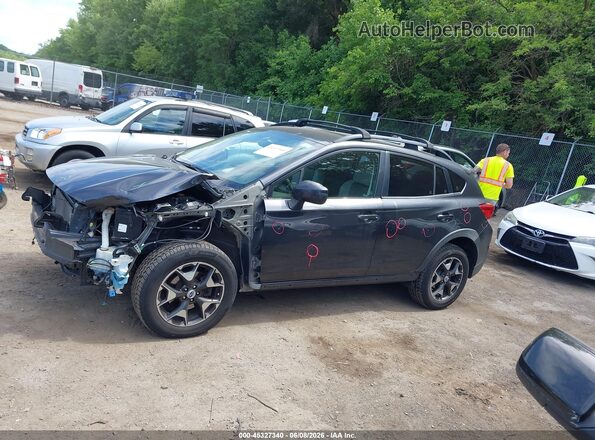 JF2GTABC4JH325581 2018 SUBARU CROSSTREK Black 360 interior view