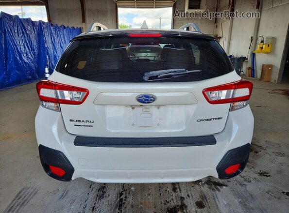 JF2GTABC8JH253445 2018 SUBARU CROSSTREK White Հետևի տեսք